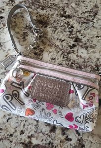 Coach poppy wristlet